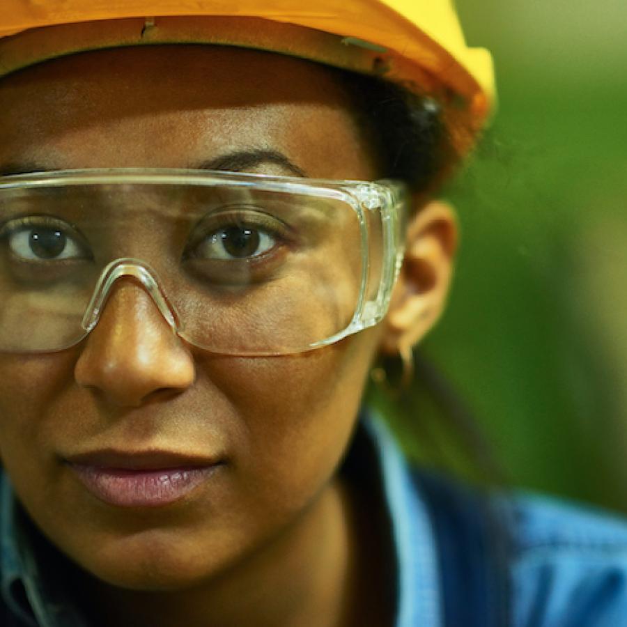 Portrait-of-female-worker