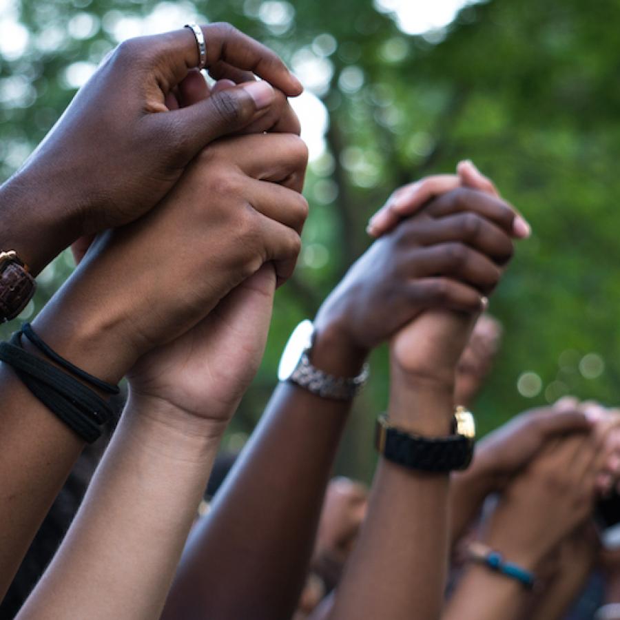 black-hands-solidarity_small-image